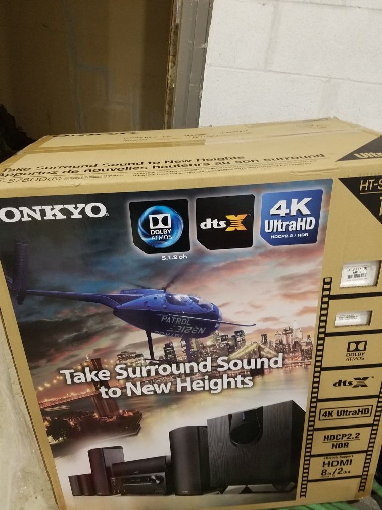 Onkyo HT-S7800 Surround sound