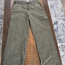 Women’s Cargo pants