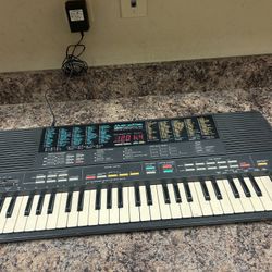 MADE IN JAPAN VINTAGE YAMAHA KEYBOARD PSS-480