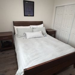 Baronet Solid Wood Bedroom Set (Made in Canada) + Mattress & Box Spring — $1100