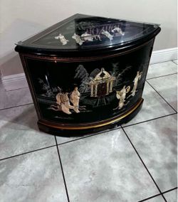 Vintage Chinese Corner Cabinet Chinoiserie Mother of Pearl With Glass Top- 31”Lx22”Wx25”H