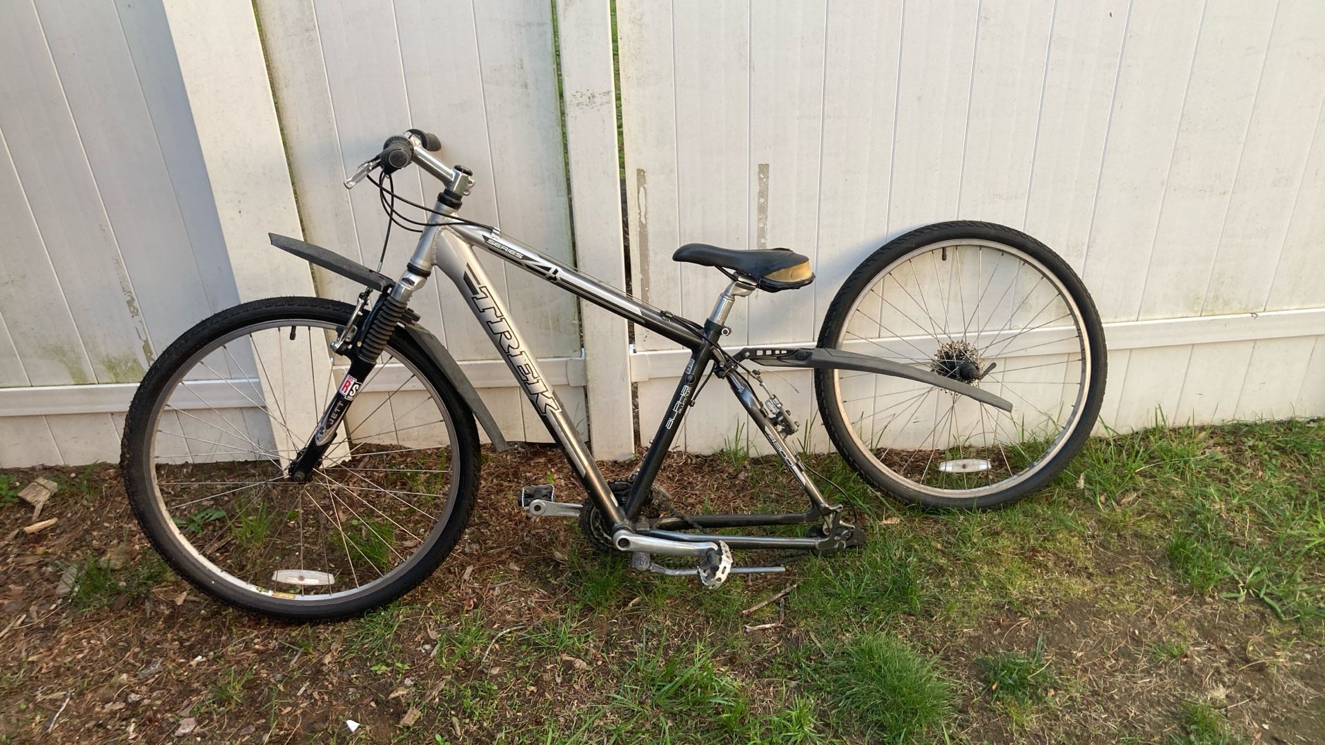 Trek 4 Series