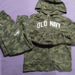 Boys Sz 10  Fleece Camouflage Set