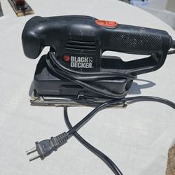 Black N Decker Belt Sander  4" X 8" Belt