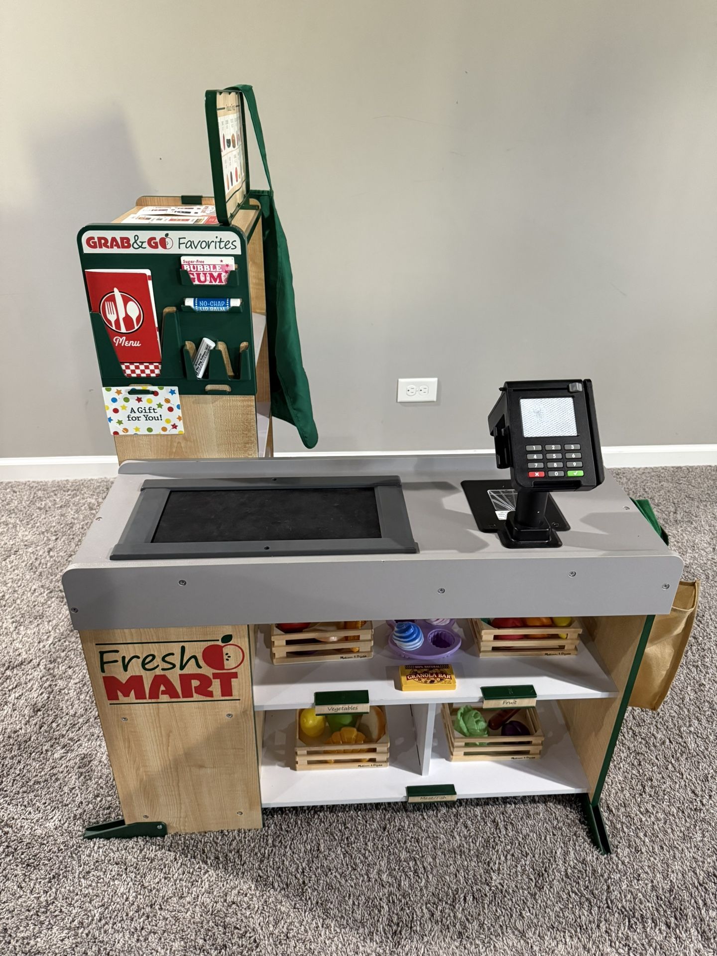 Fresh Market Grocery Store