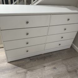 White dresser With Mirror