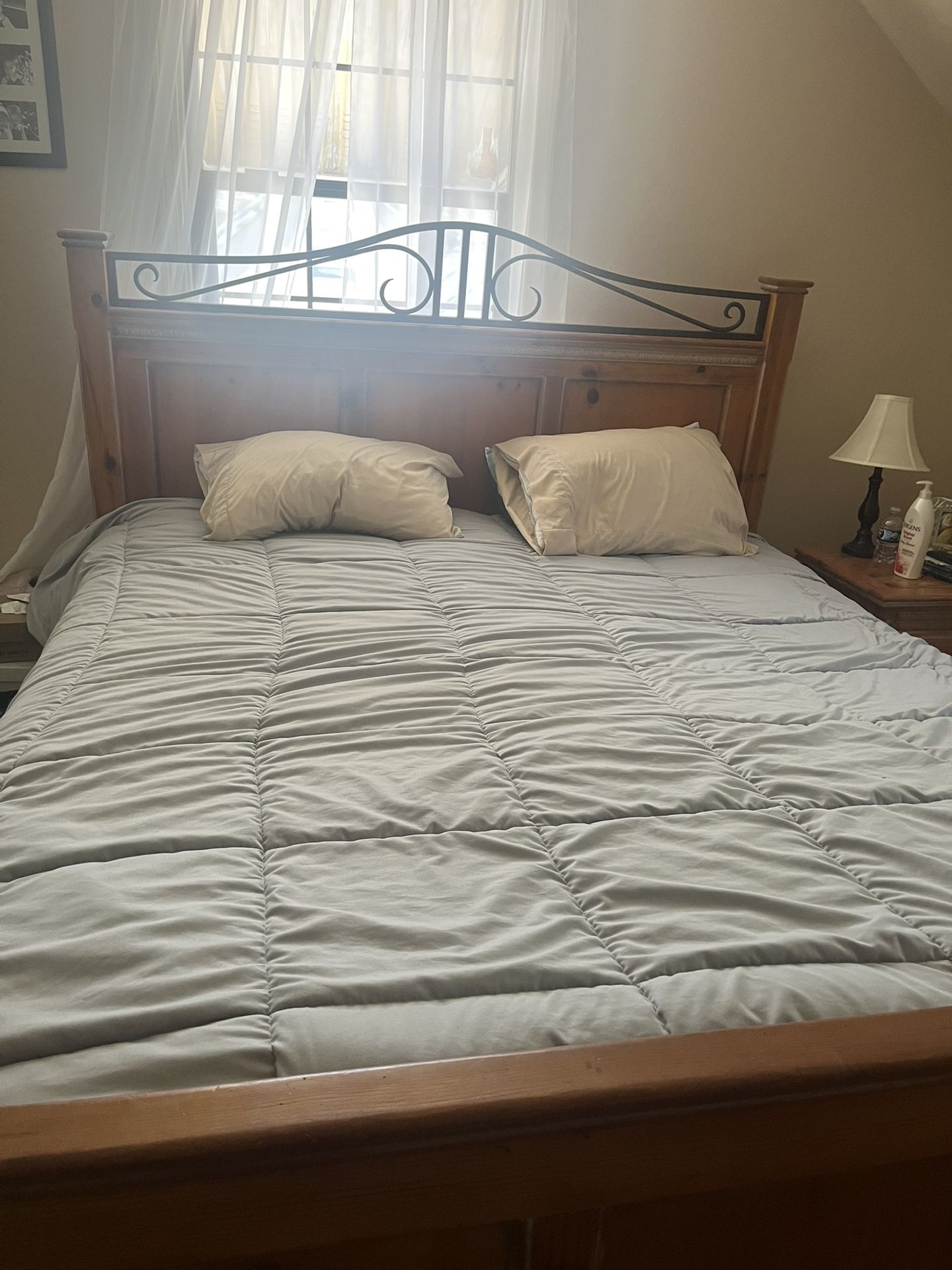 California King Bed Frame And Night Stand 