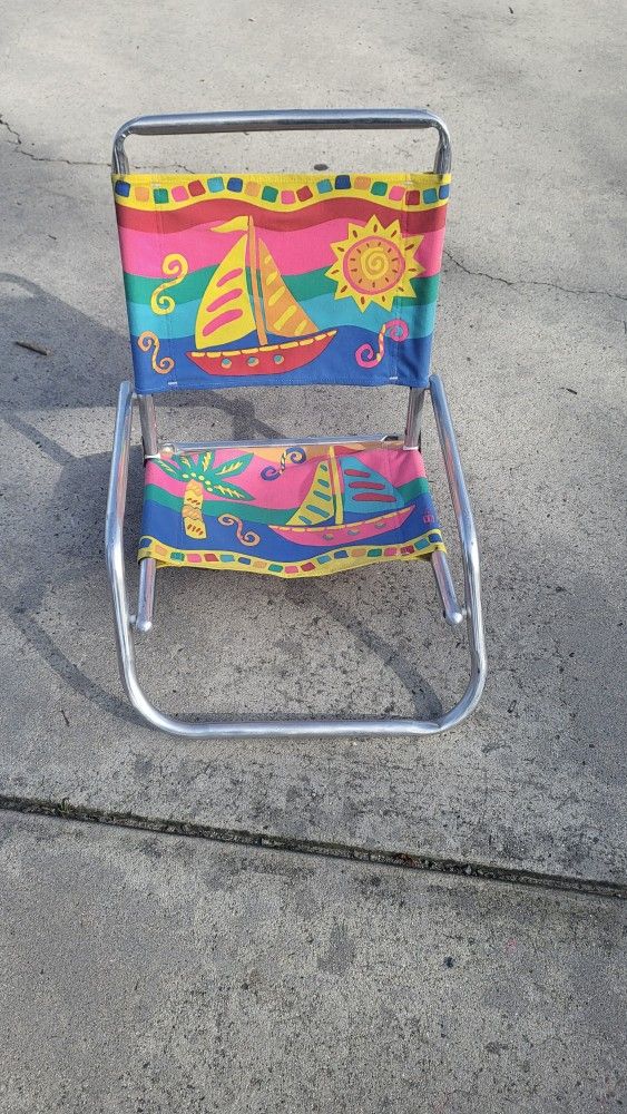 Foldable Beach Chair $12.00