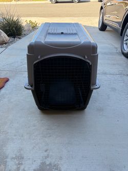 Retriever Brand XL dog crate brand new