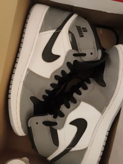 Super clean Woman's shoes MUST GO NOW!