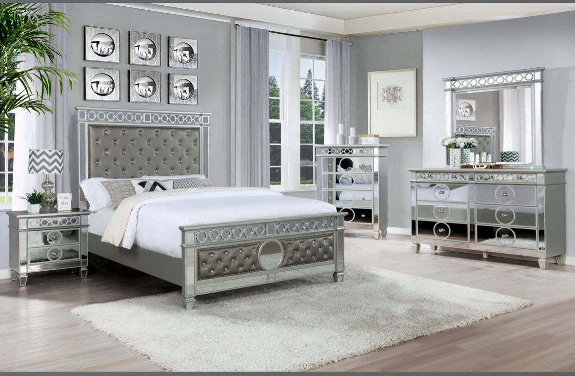 SILVER BEDROOM 4pc SET WITH GREY/BLACK PU BED β DRESSER, MIRROR, NIGHTSTAND & BEDFRAME