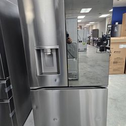 Lg French Door Refrigerator stainless steel Model LRYKC2606S