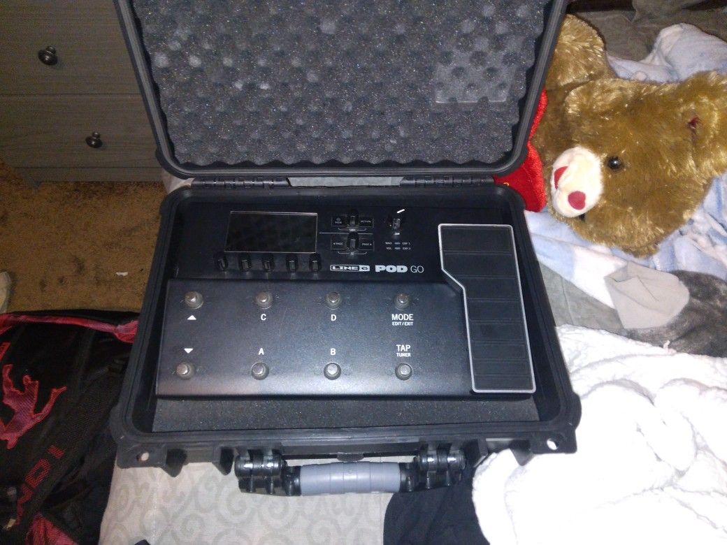 Line 6 Pedal Board With Hard Case 