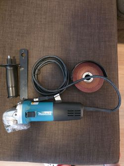 Esmeril 7A makita