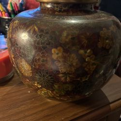 Old pot could be an Urn. 