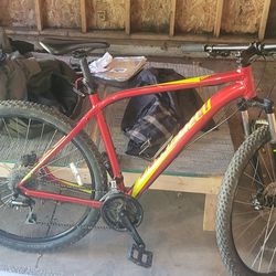 Specialized  Rock Hopper 29in