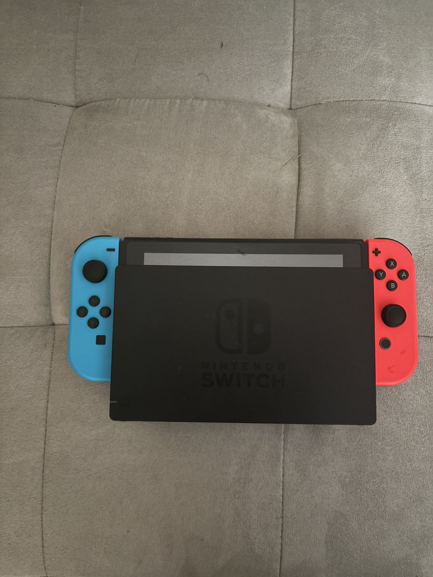 nintendo switch red and blue.
