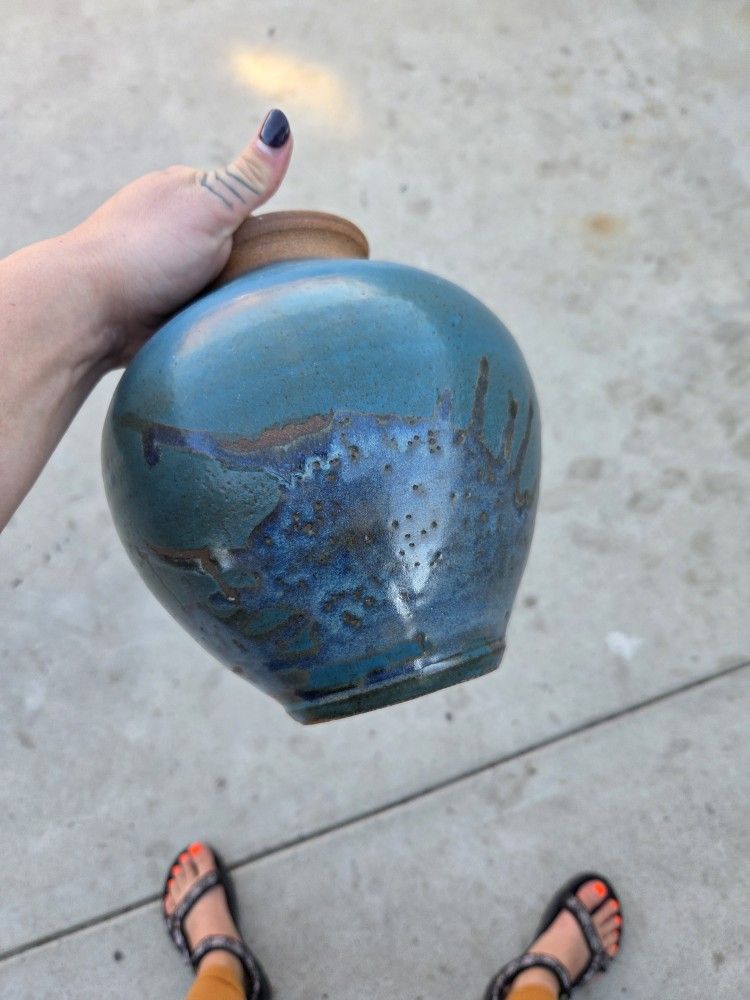 Various Decorative Pots - Art