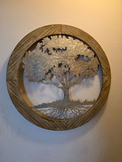 Rustic circular  tree art
