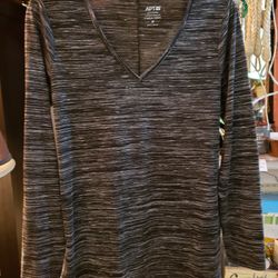 Ladies Med Apt.9 Tunic Sweater 