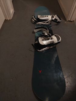 Snowboard(162) with Bindings