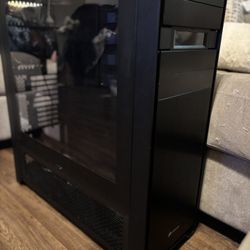 Giant PC Case - Godzilla Super Tower