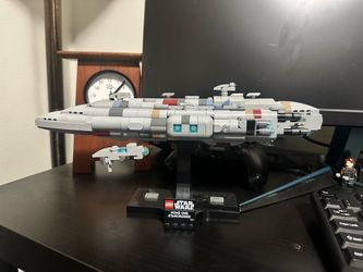 LEGO Star Wars Home One Starcruiser