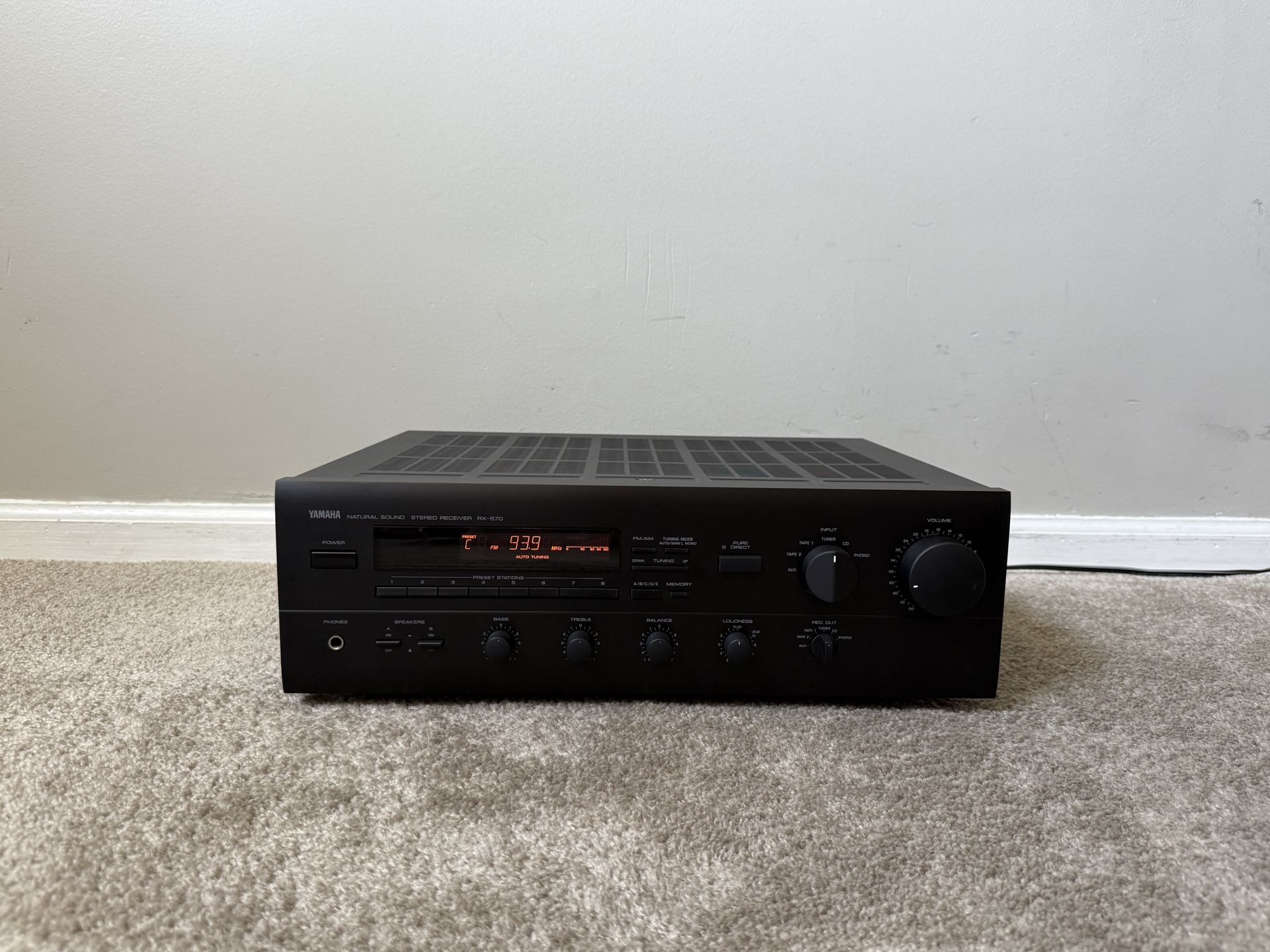 Yamaha RX-570 Home Stereo Audio Receiver