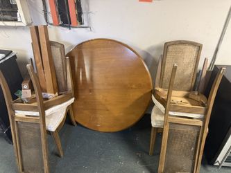 Circle Wooden Table