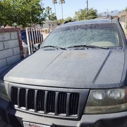 2004 Jeep Grand Cherokee Laredo