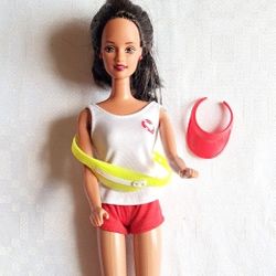 1990 Barbie Teresa Bruentte Doll 