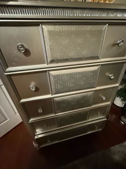 5 drawer dresser chest silver
