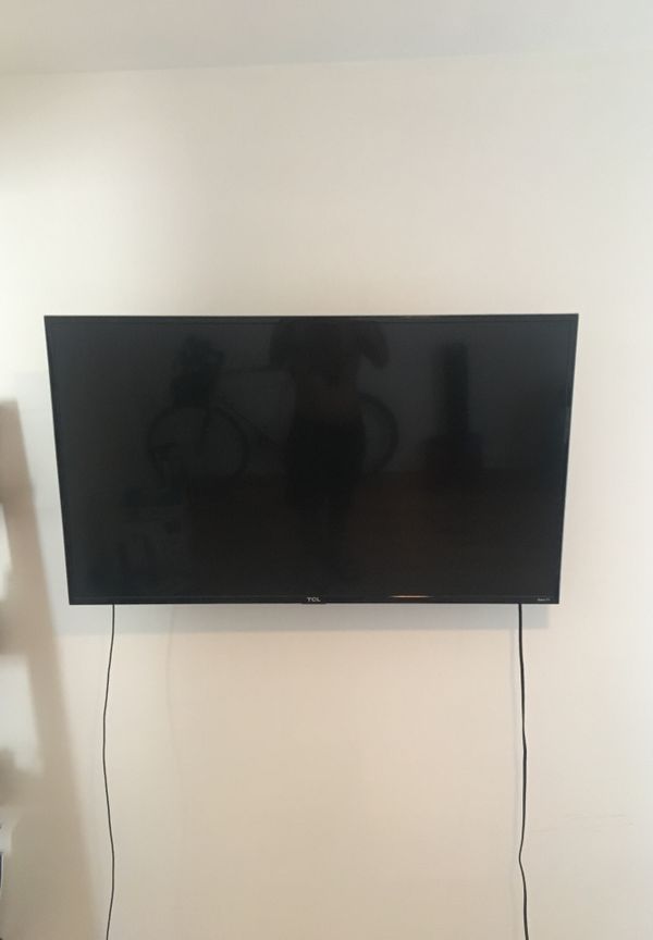 Tcl Roku Tv 50 With Swivel Wall Mount For In Chicago Il Offerup Tcl Roku Tv 50 With Swivel Wall Mount