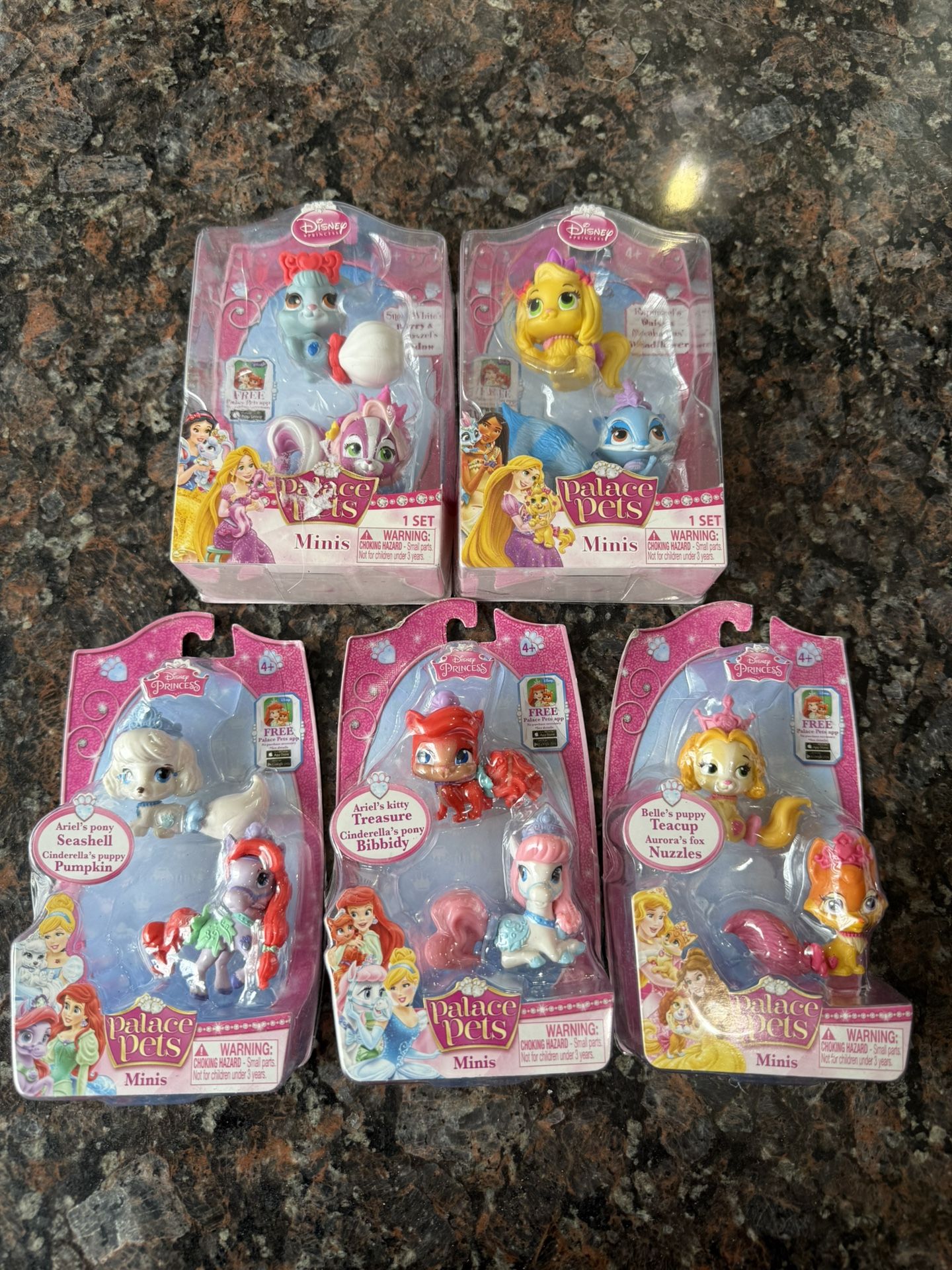 DISNEY PALACE PETS MINI NEW SNOW WHITE RAPUNZEL ARIEL CINDERELLA POCAHONTAS BELLE AURORA