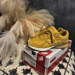 New Balance 990 Sneaker (Yellow/Gold), Size 5.5Y