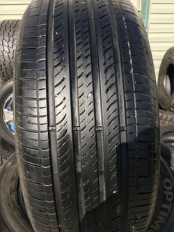 19” 235/50R19 2 used tires Yokohama