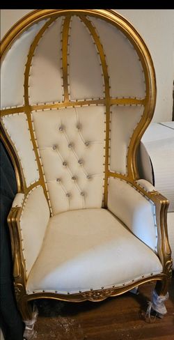 Throne chair