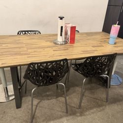 Dinning table