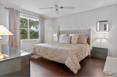 King bed for sale
