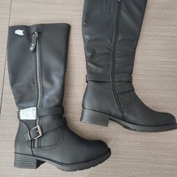 Womens mid calf boots Size 6.5