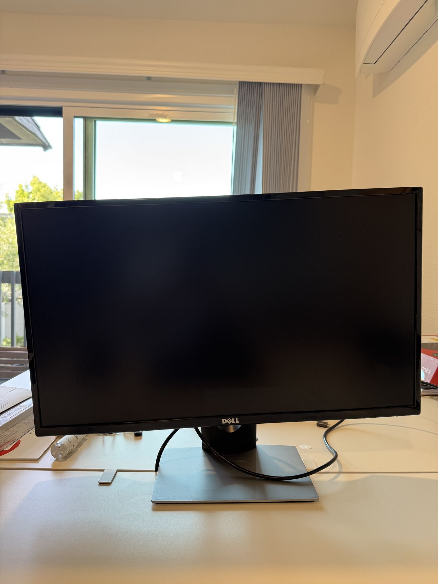 27” Dell Monitor