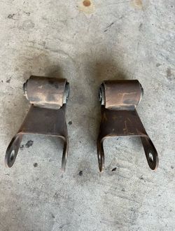 Shackles GMC/Chevy 99 And UP20