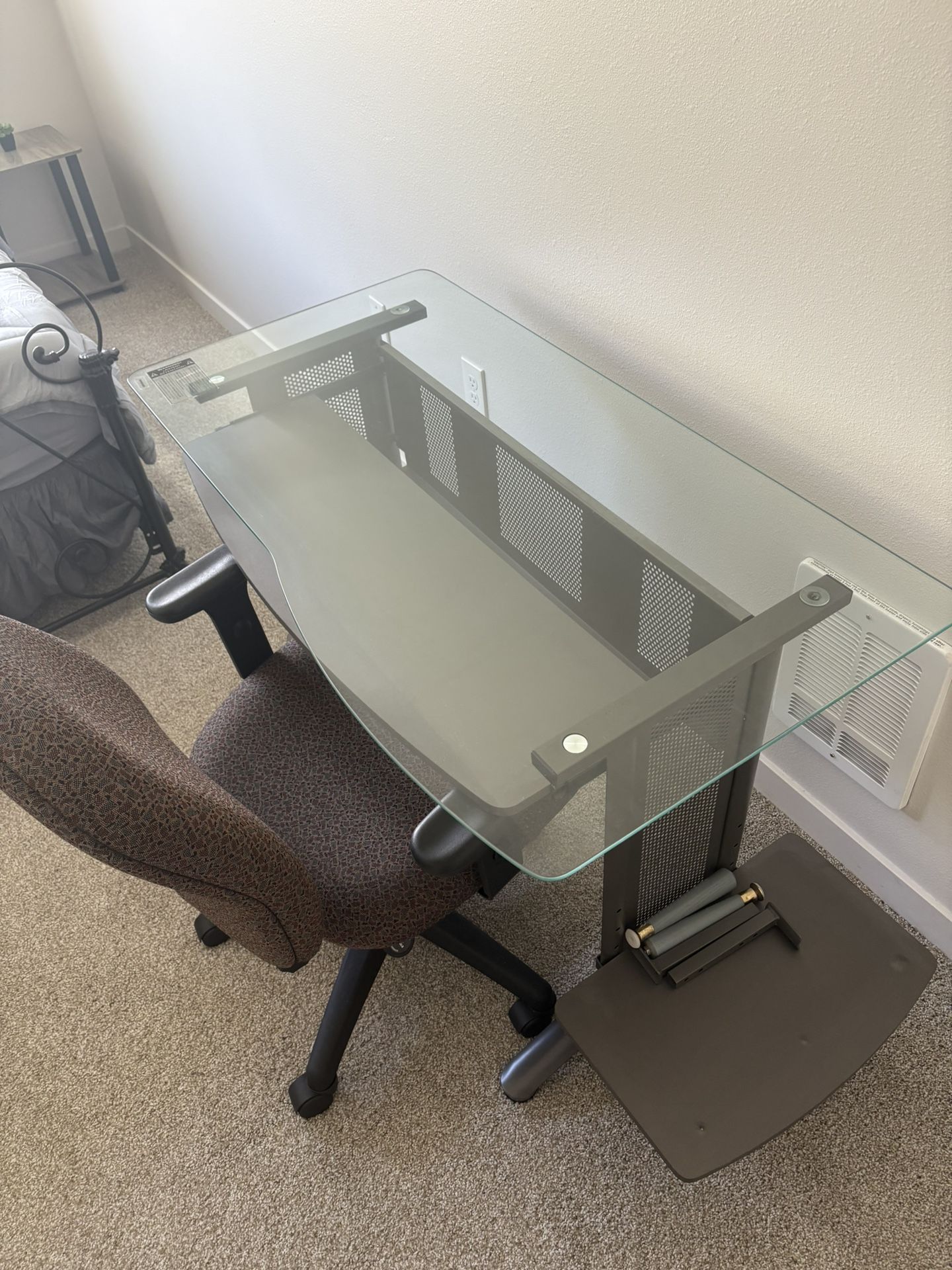 Free Computer Desk