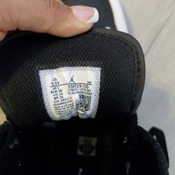 Género: Juvenil Nike Air Jordan 1 Mid GS "White Black". 