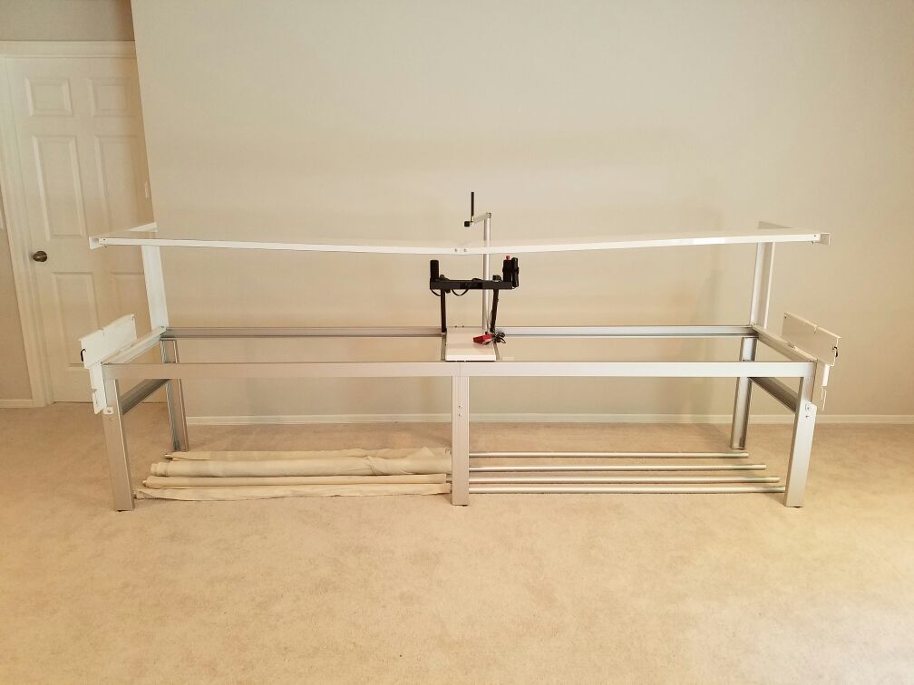 10'/5' Inspira Quilting Frame w/ Cruise Control for Sale in Bellevue