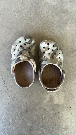 C6 Camo Crocs