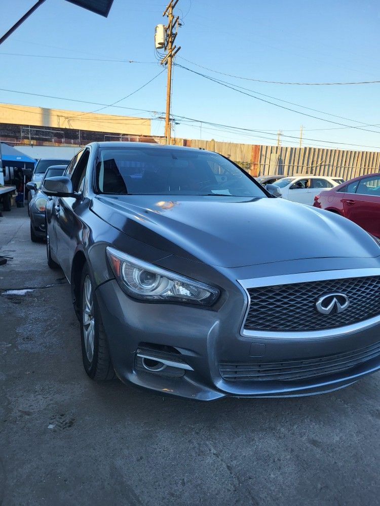 2014 Infiniti Q50