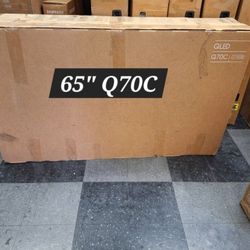 65"  QLED Q70C SAMSUNG SMART TV CYBER DEAL!!!