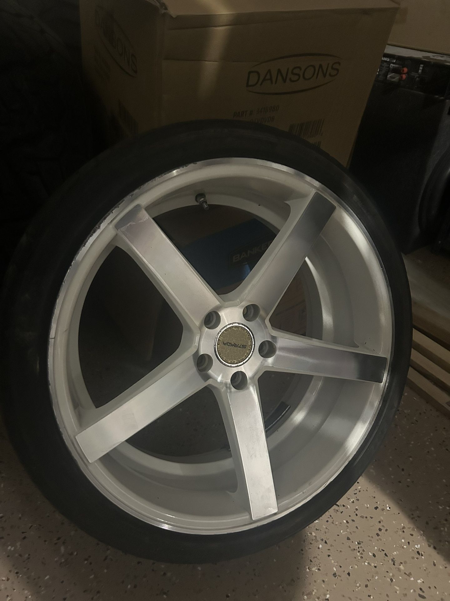 tire 245/35r20