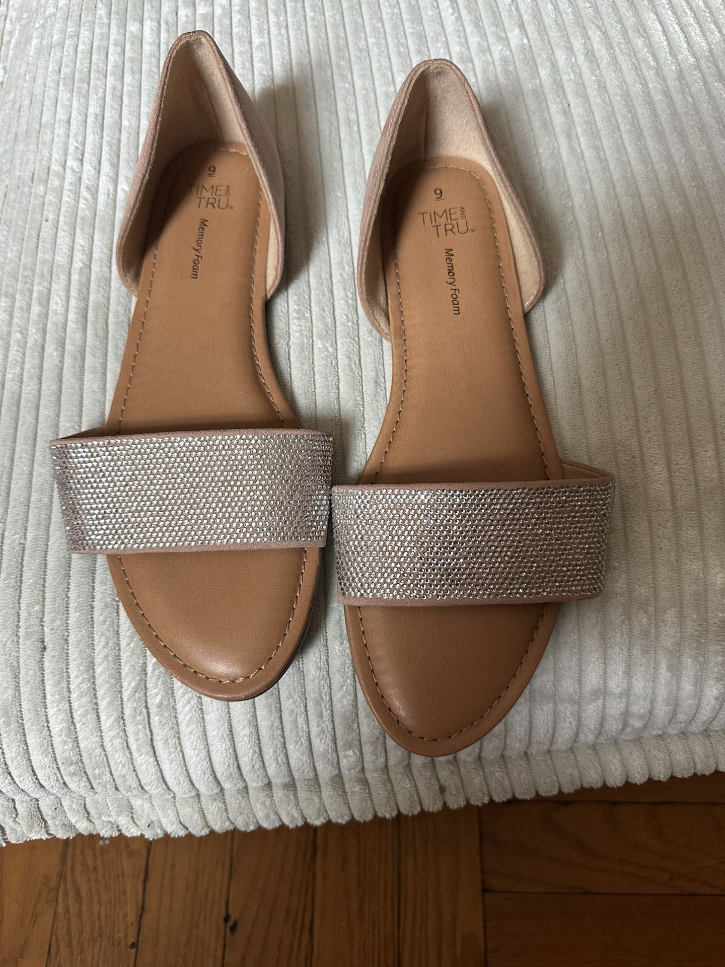 Flat Sandal